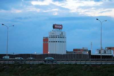 Bari, l'antica storia della Peroni: da 92 anni la fabbrica pi� amata della citt�